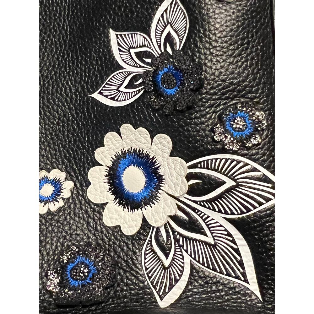 Vera Bradley Black Leather Crossbody with Leather Embellishments NWT - Picture 10 of 12